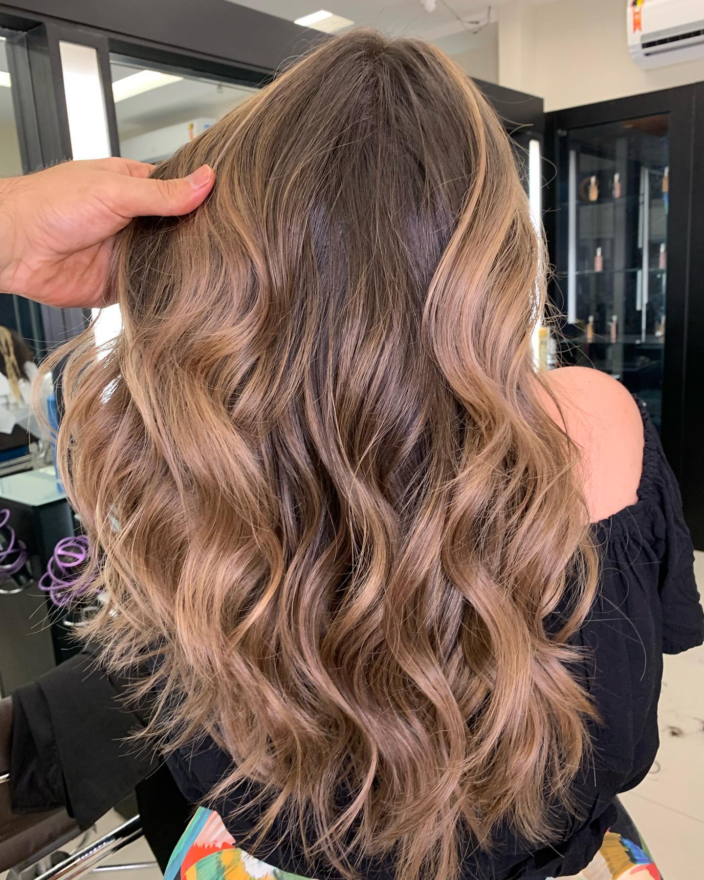 Mechas em Ituiutaba – Ilumine Seu Cabelo no Carioca’s Hair Mechas em Ituiutaba – Ilumine Seu Cabelo no Carioca’s Hair