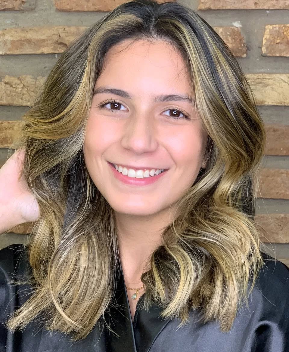 Mechas em Ituiutaba – Ilumine Seu Cabelo no Carioca’s Hair Mechas em Ituiutaba – Ilumine Seu Cabelo no Carioca’s Hair